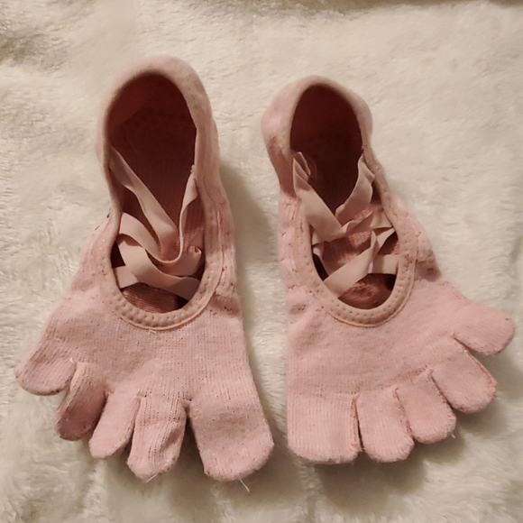 toesox Accessories - toesox grip socks